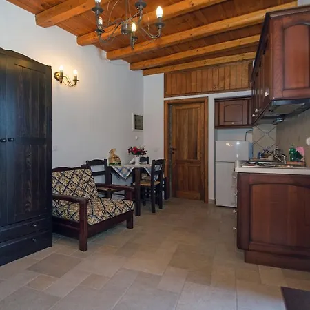 Kapetan Manwlis Apartment Kato Khora Exterior photo